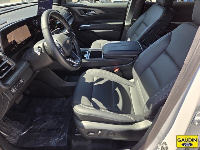 Used 2025 Chevrolet Traverse LT AWD/4WD image 11
