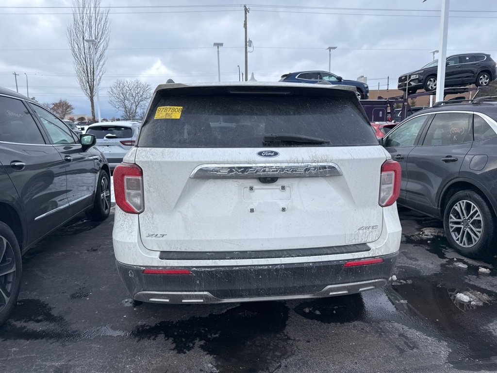 Certified 2022 Ford Explorer XLT w/ Equipment Group 202A image 5