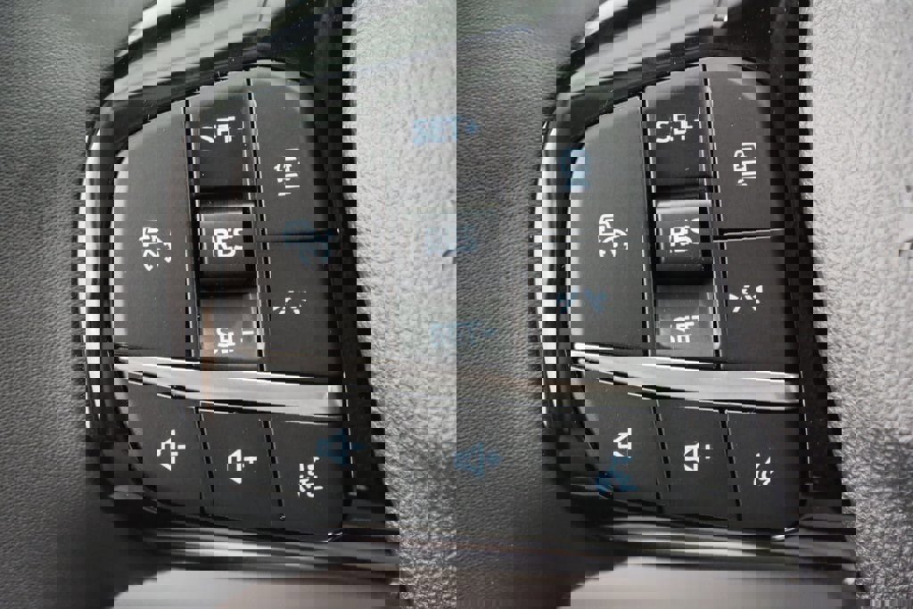 Certified 2024 Ford Escape SE image 59