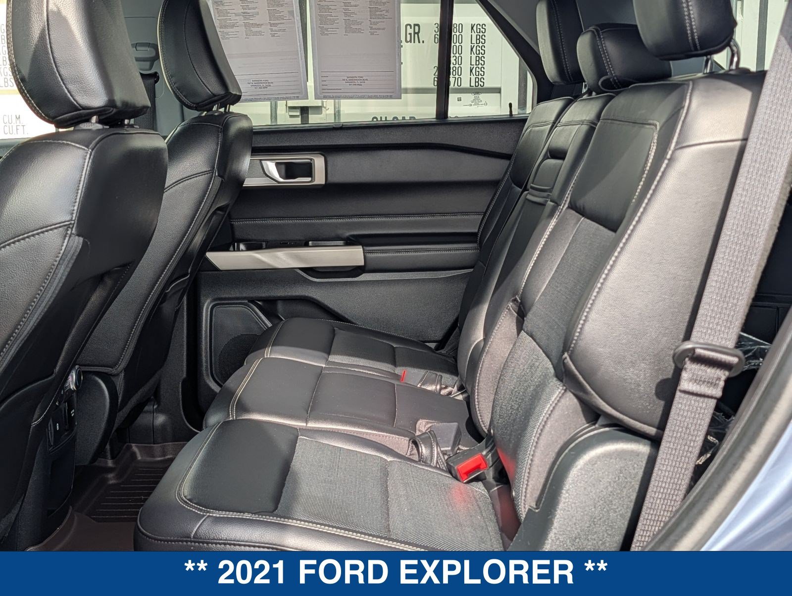 Certified 2021 Ford Explorer Limited w/ Equipment Group 301A RWD image 16