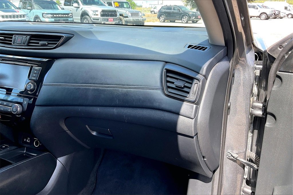 Used 2019 Nissan Rogue SL image 23