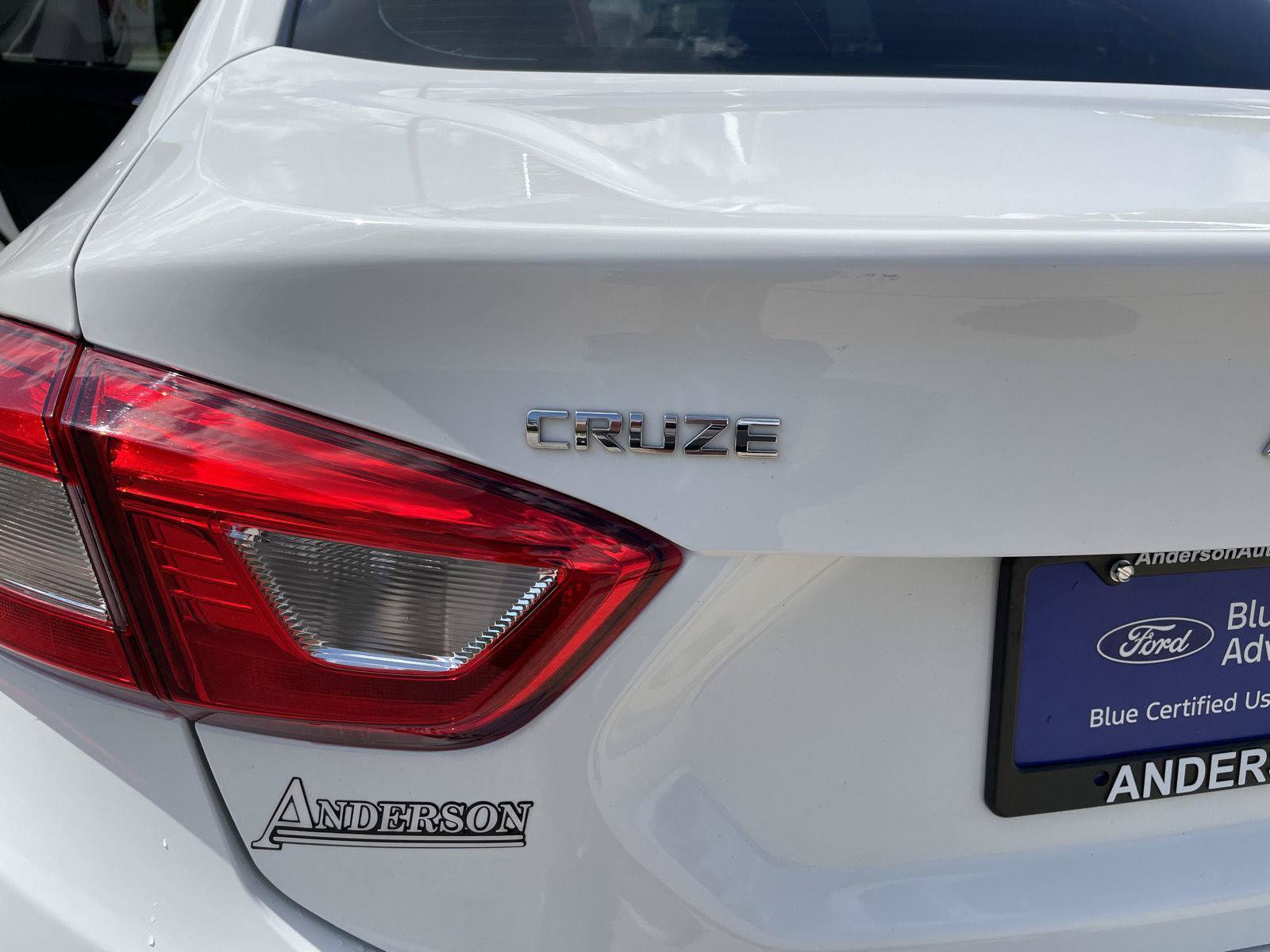 Used 2017 Chevrolet Cruze LT FWD image 34