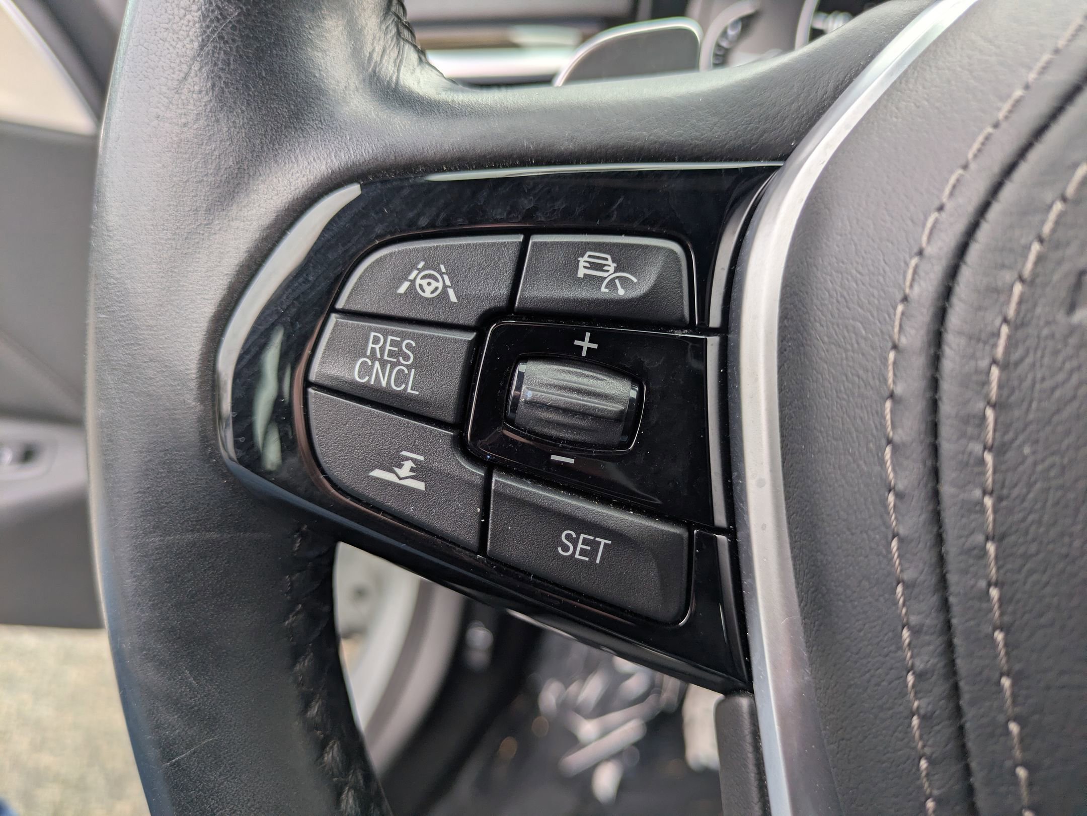 Used 2019 BMW 530i 530i image 16