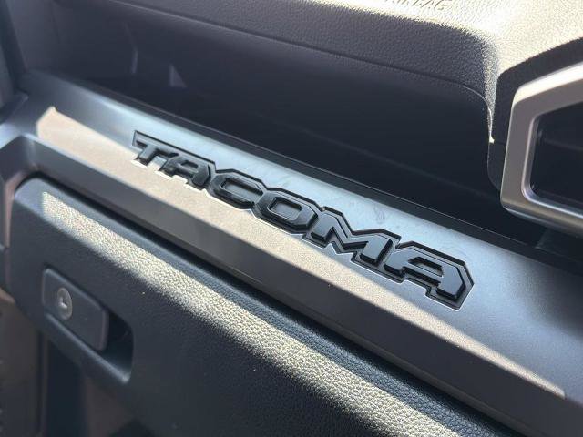Used 2024 Toyota Tacoma SR5 AWD/4WD image 31