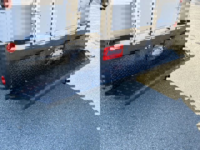 Certified 2024 Ford E-350 and Econoline 350 Super Duty w/ Power Windows & Locks Group image 31