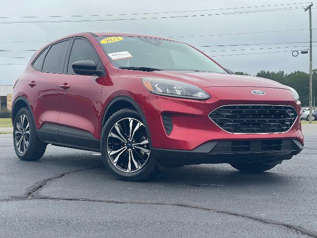 Certified 2022 Ford Escape SE w/ SE Sport Appearance Package FWD image 2