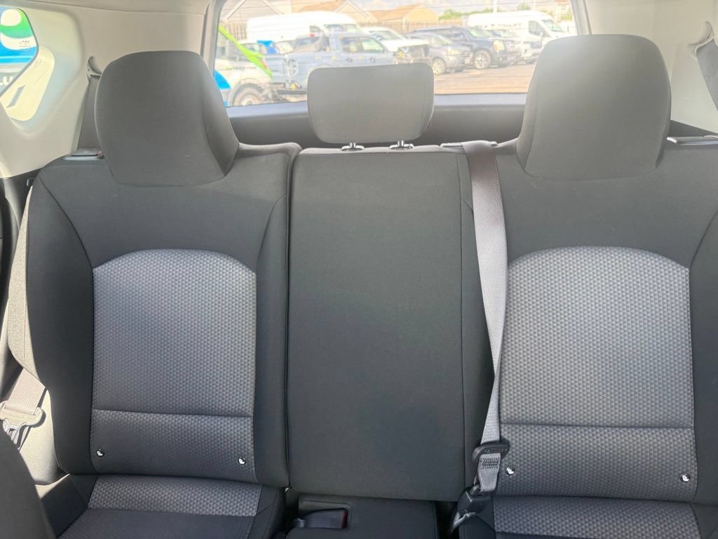 Used 2025 Kia Soul LX w/ LX Technology Package FWD image 27