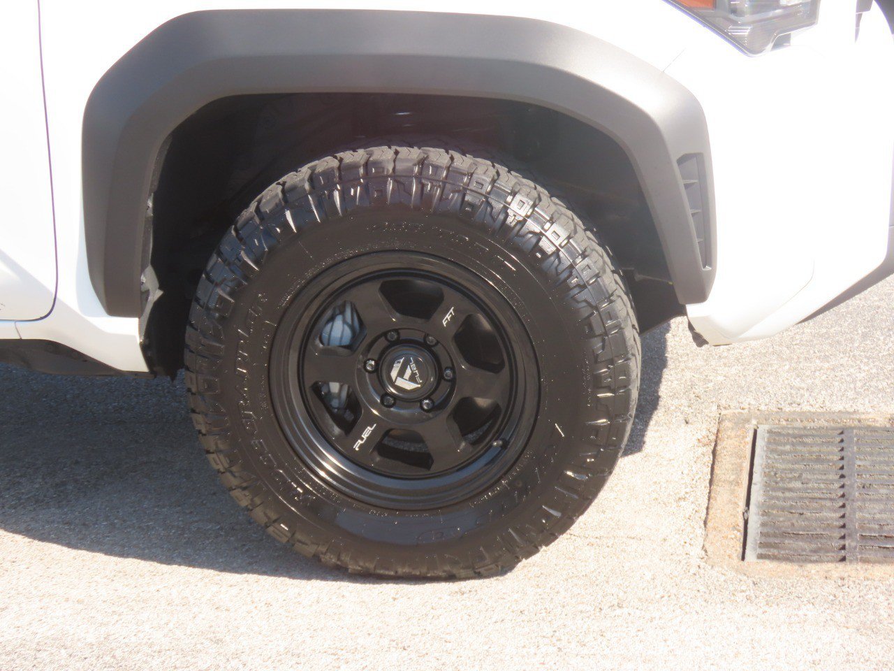 Used 2025 Toyota 4Runner SR5 RWD image 9