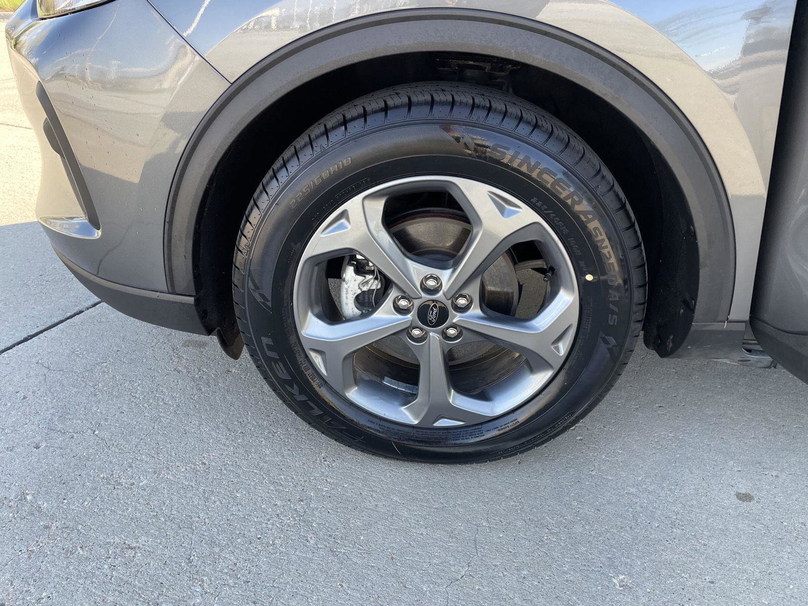 Certified 2025 Ford Escape ST-Line FWD image 10