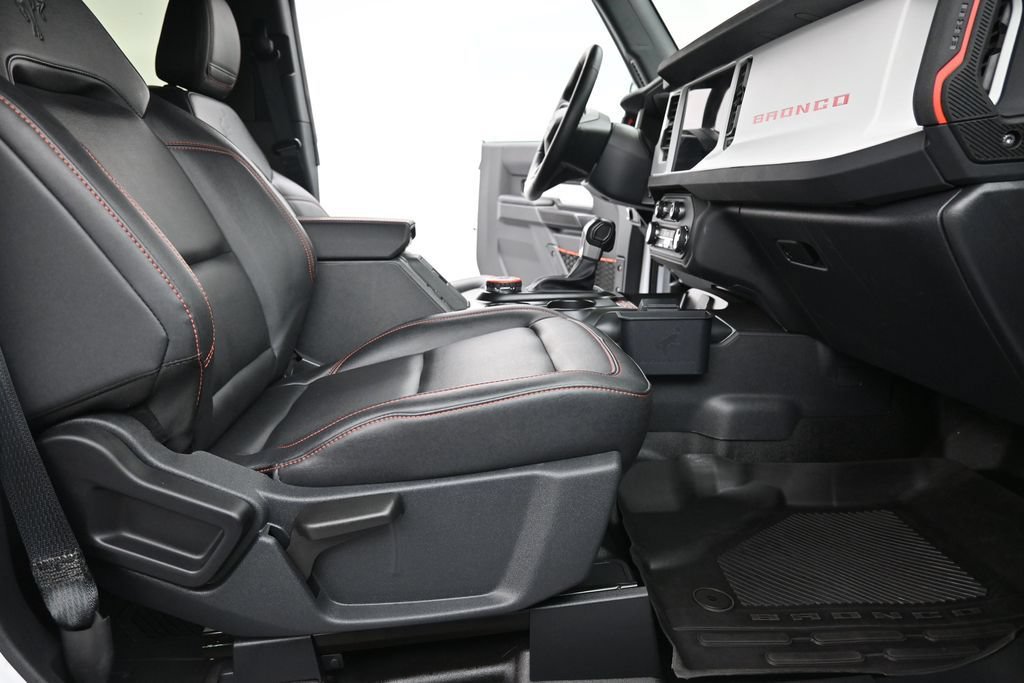 Certified 2025 Ford Bronco Stroppe Edition AWD/4WD image 17