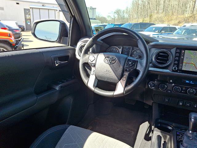 Used 2023 Toyota Tacoma TRD Off-Road AWD/4WD image 14