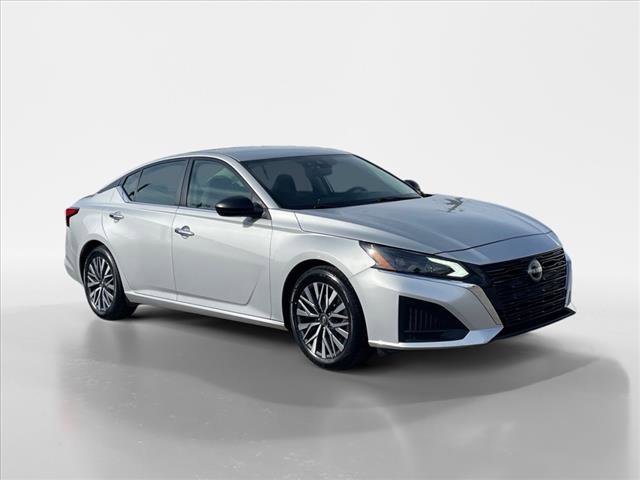 Used 2024 Nissan Altima 2.5 SV image 8