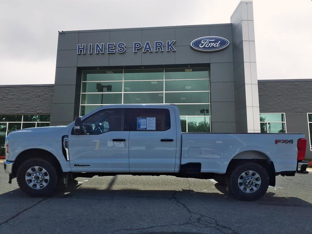 Certified 2024 Ford F350 XLT w/ FX4 Off-Road Package AWD/4WD image 2