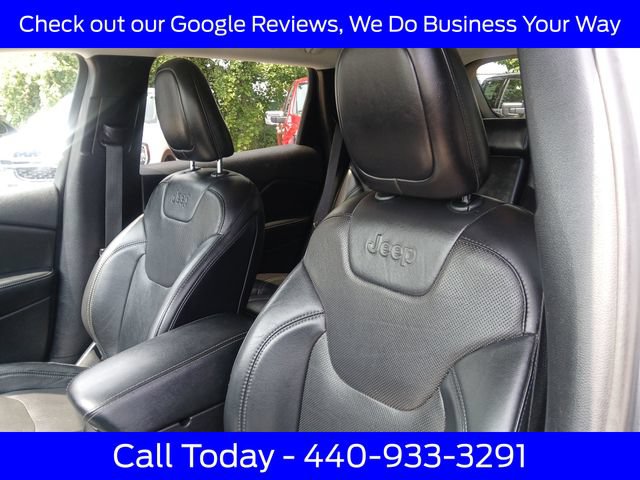 Used 2019 Jeep Cherokee Limited AWD/4WD image 20