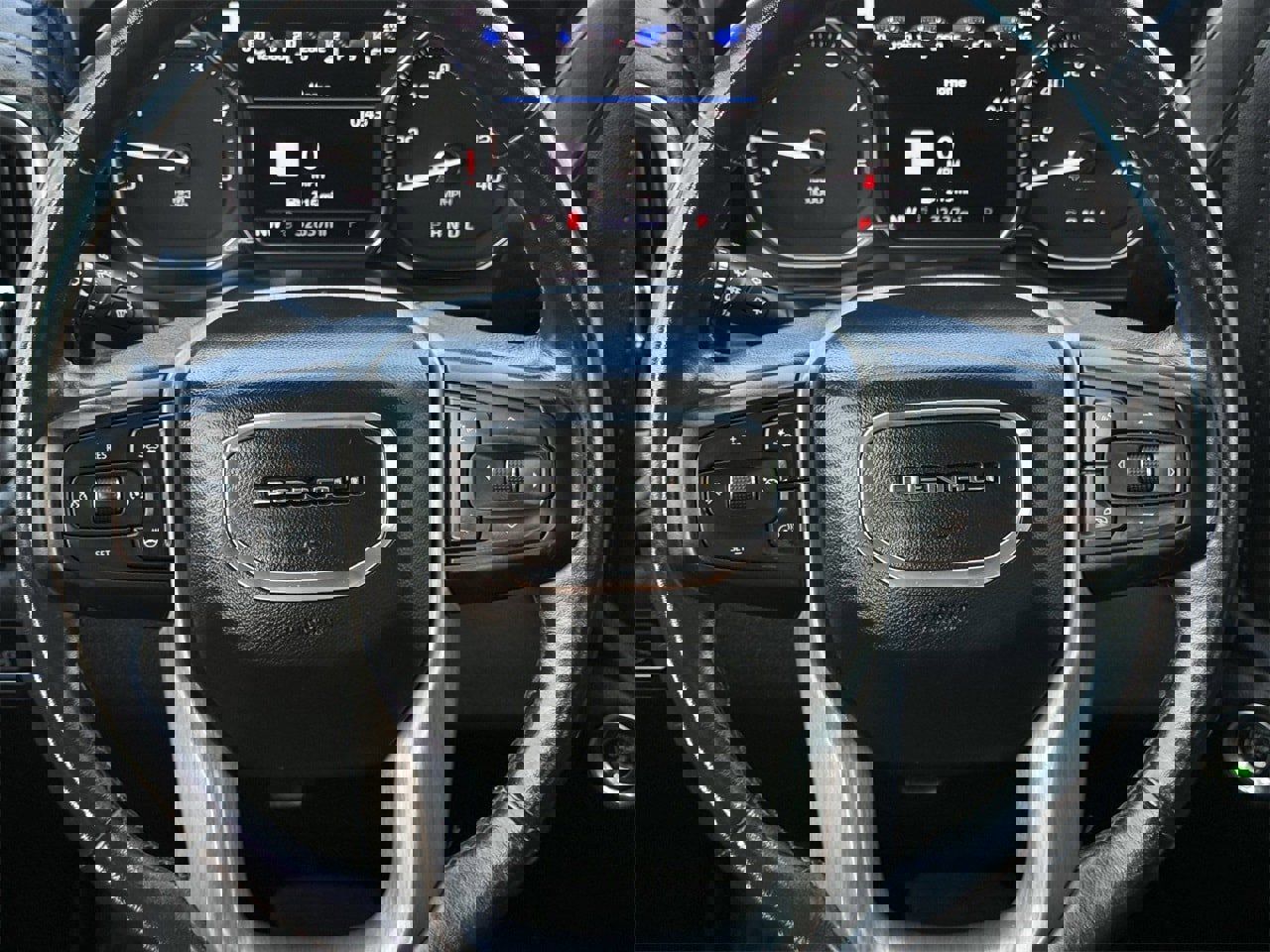 Used 2022 GMC Sierra 2500 Denali image 11