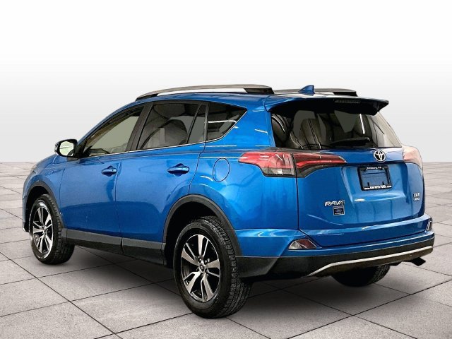 Used 2017 Toyota RAV4 XLE AWD/4WD image 10