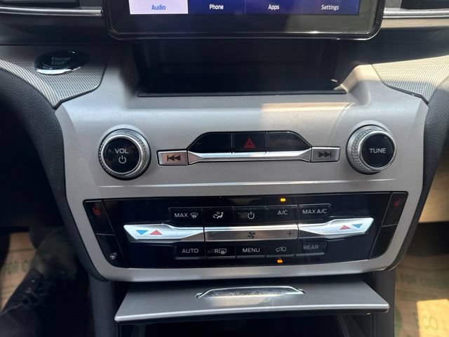 Certified 2024 Ford Explorer XLT w/ Equipment Group 202A AWD/4WD image 24