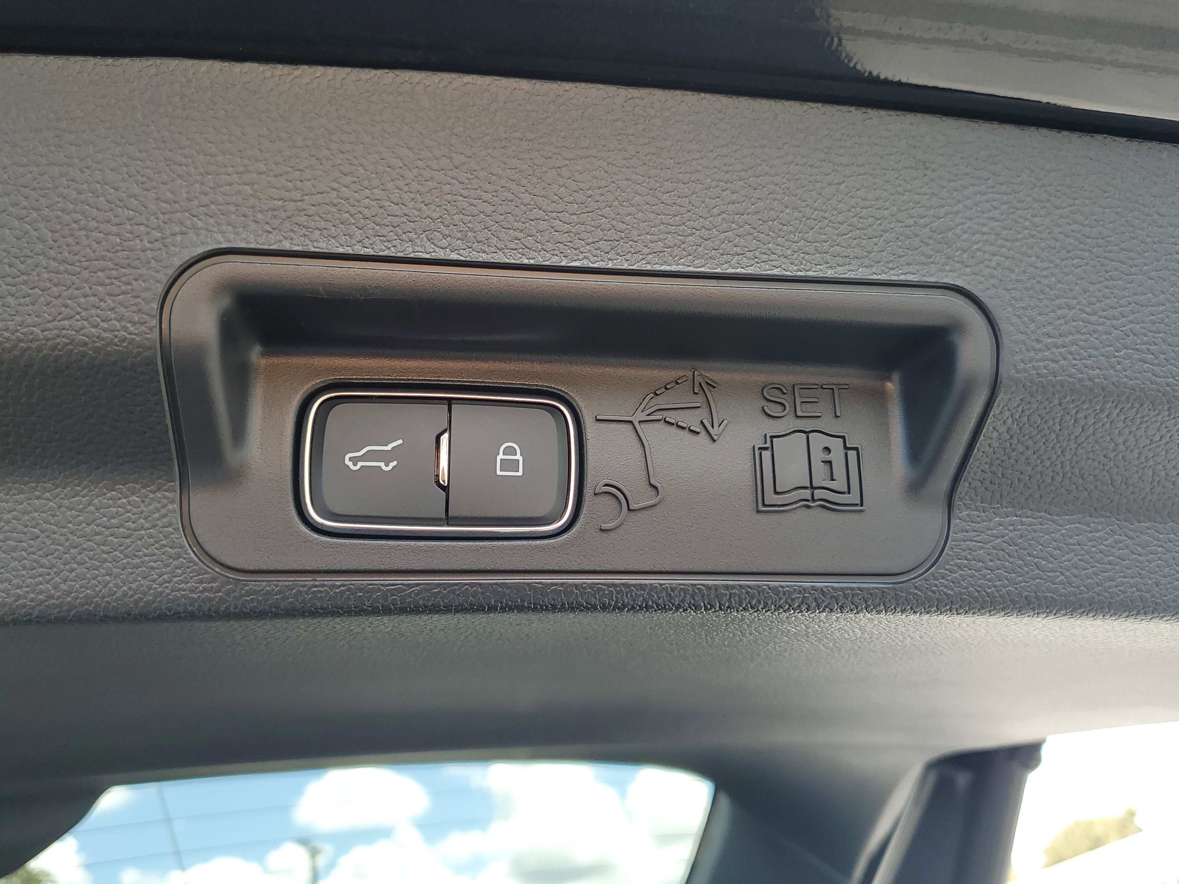 Certified 2025 Ford Explorer ST-Line w/ Premium Package image 10