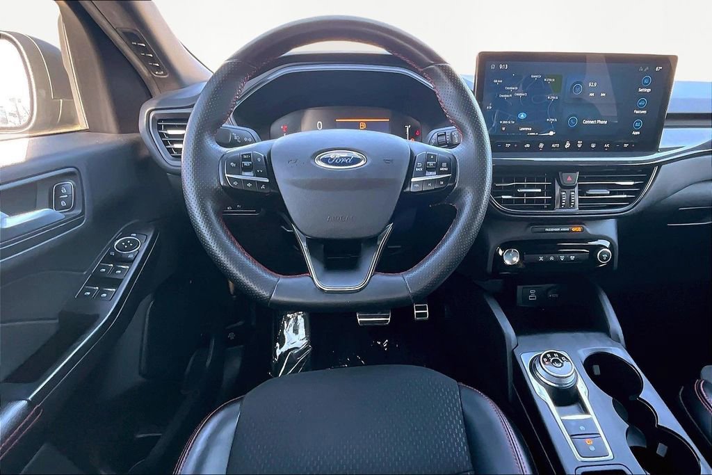 Certified 2023 Ford Escape ST-Line w/ Tech Pack #1 image 6