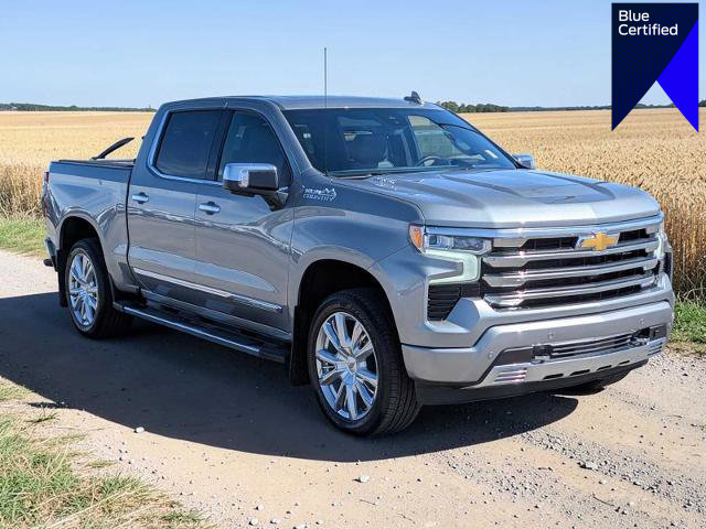 Used 2023 Chevrolet Silverado 1500 High Country w/ High Country Premium Package AWD/4WD image 1