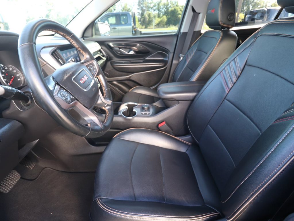 Used 2023 GMC Terrain AT4 AWD/4WD image 2