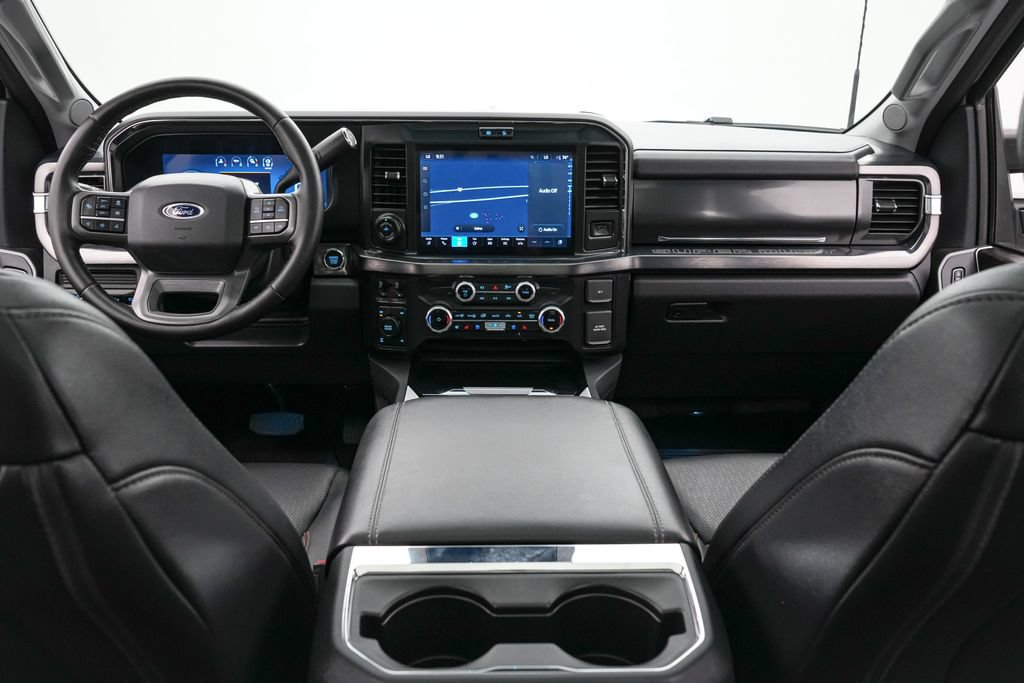 Certified 2025 Ford F250 Lariat w/ Lariat Ultimate Package AWD/4WD image 15