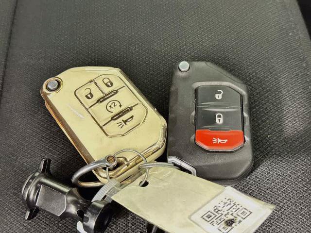 Used 2018 Jeep Wrangler Unlimited Sport S AWD/4WD image 21