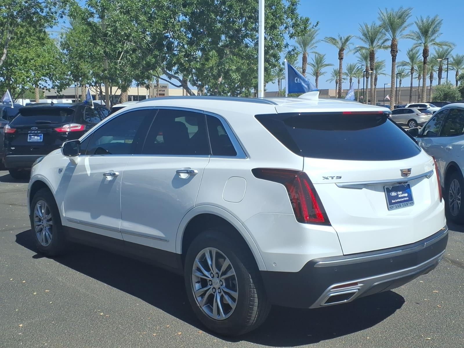 Used 2021 Cadillac XT5 Premium Luxury FWD image 6