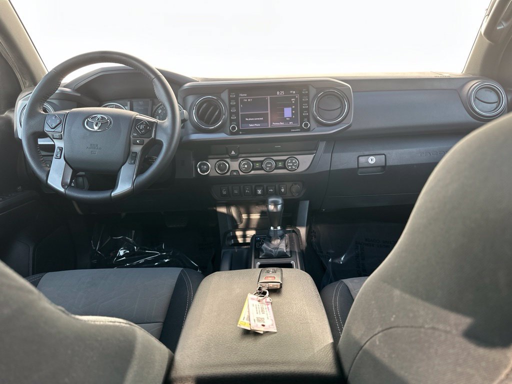 Used 2020 Toyota Tacoma TRD Sport w/ Technology Package AWD/4WD image 34