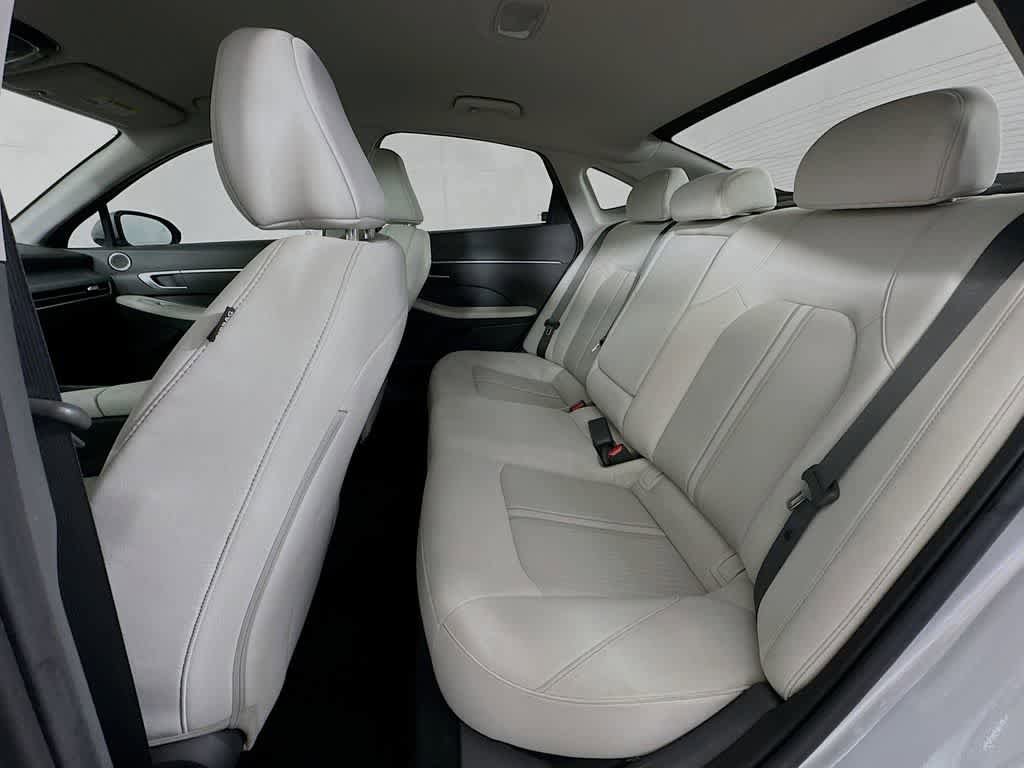 Used 2025 Hyundai Sonata SEL FWD image 12
