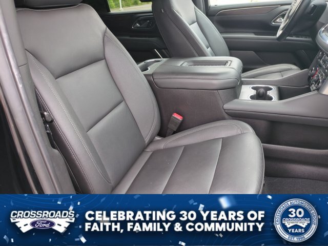 Used 2023 Chevrolet Tahoe Z71 w/ Luxury Package AWD/4WD image 38