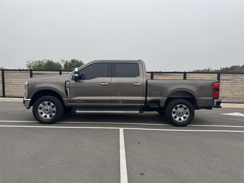 Certified 2023 Ford F250 Lariat w/ Chrome Package image 2