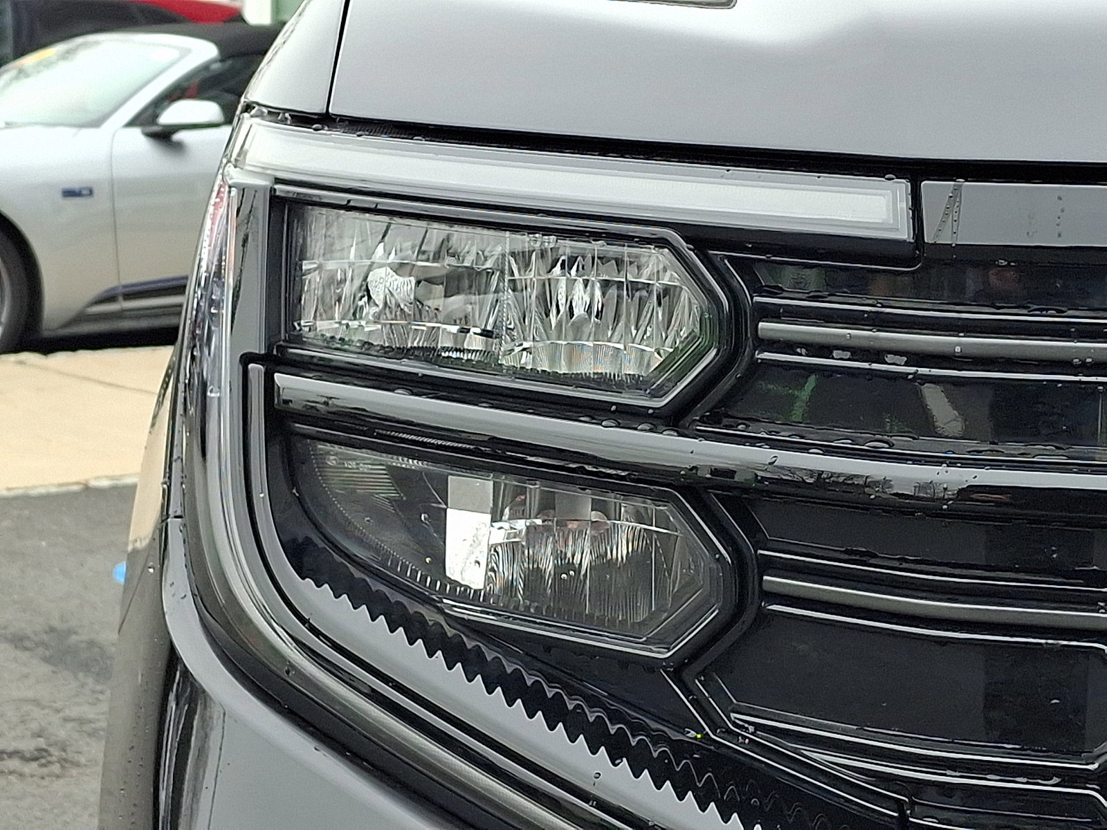 Certified 2025 Ford Expedition Platinum w/ Stealth Performance Package AWD/4WD image 9