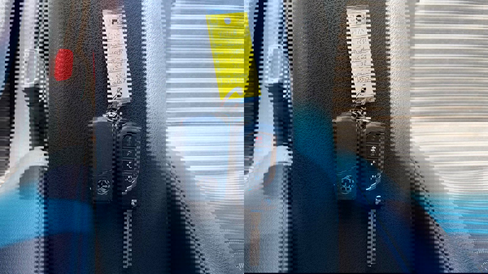 Used 2020 Toyota Camry SE FWD image 41