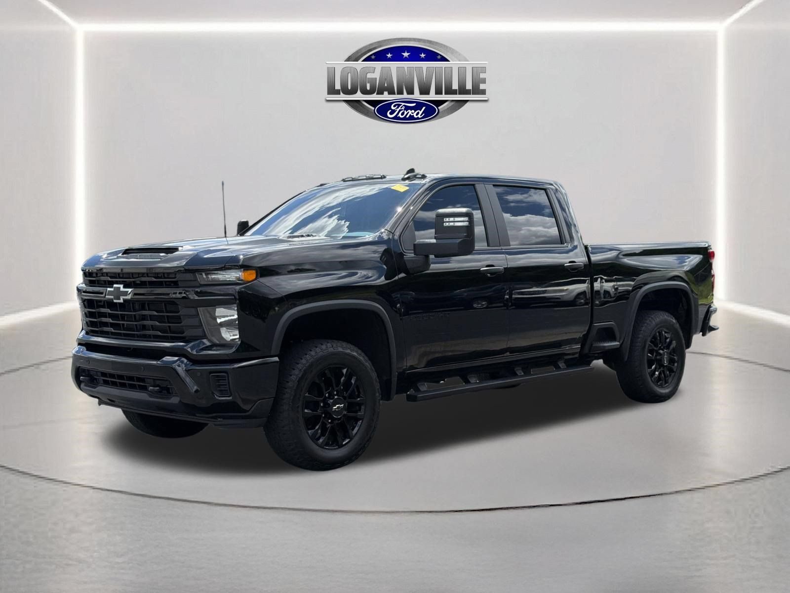 Used 2025 Chevrolet Silverado 2500 Custom w/ Custom Value Package RWD image 1