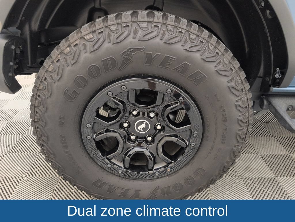 Certified 2024 Ford Bronco Wildtrak AWD/4WD image 18