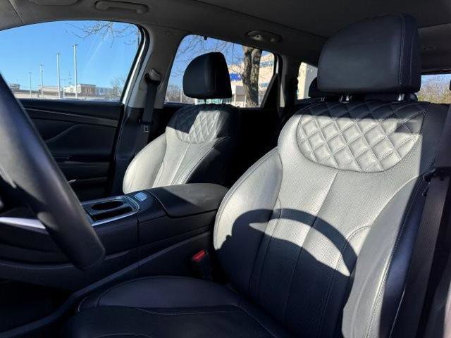 Used 2022 Hyundai Santa Fe Limited image 16