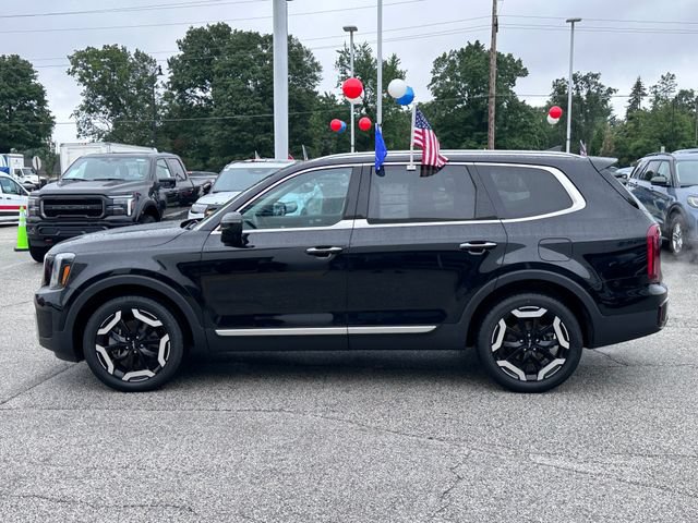Used 2023 Kia Telluride S FWD image 4