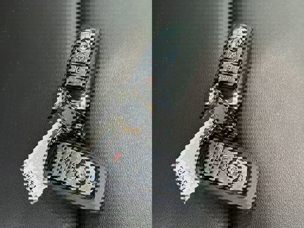 Certified 2022 Ford Explorer XLT w/ Equipment Group 202A image 25