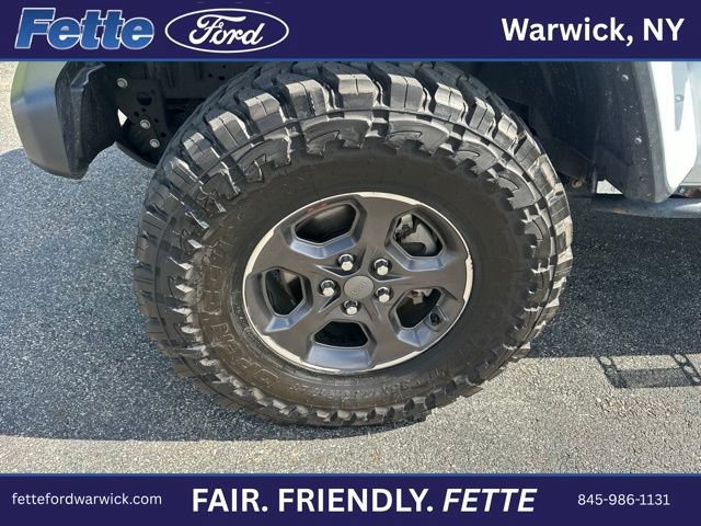 Used 2021 Jeep Gladiator Rubicon AWD/4WD image 2