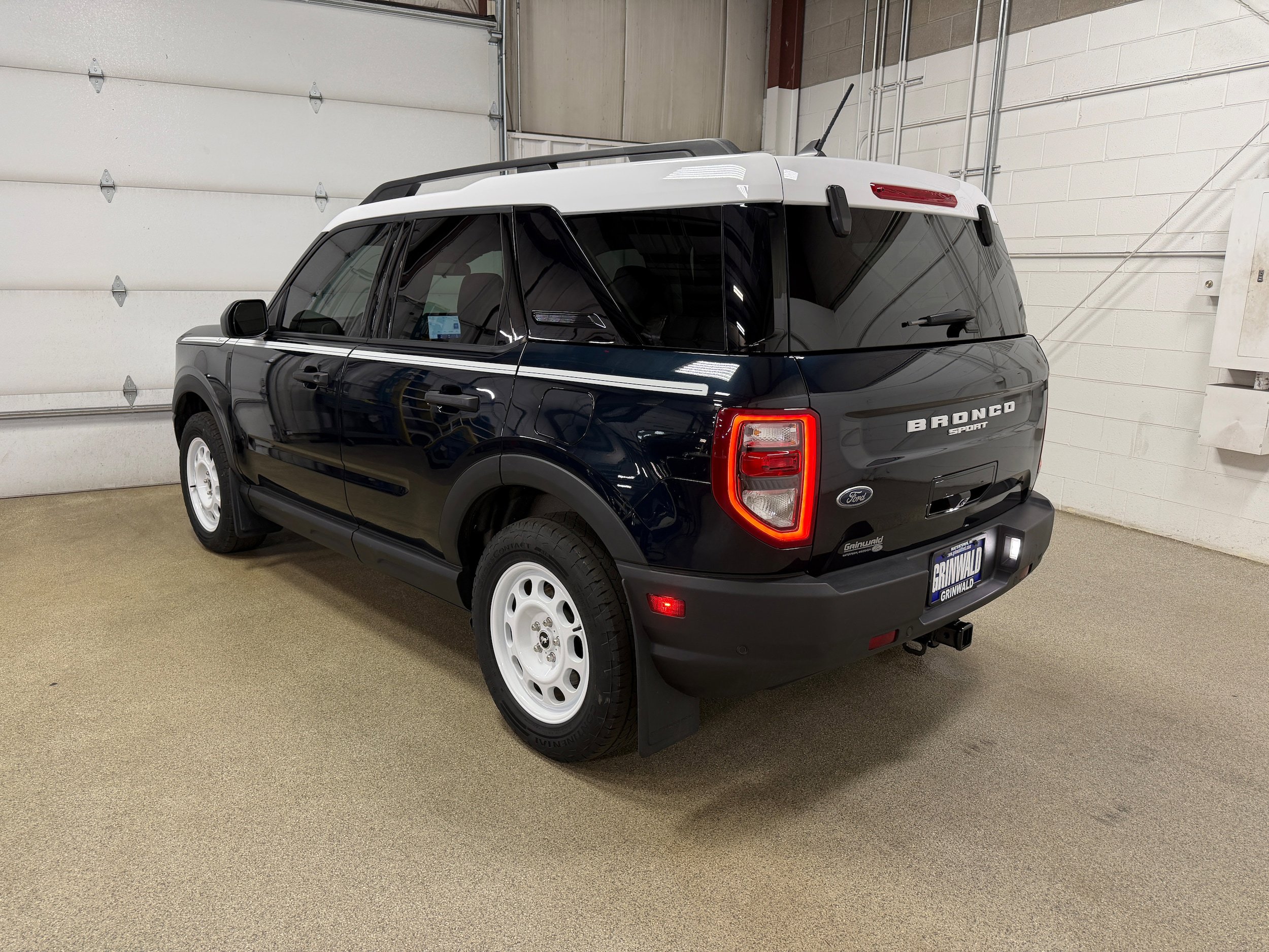 Certified 2023 Ford Bronco Sport Heritage w/ Heritage Convenience Package AWD/4WD image 8