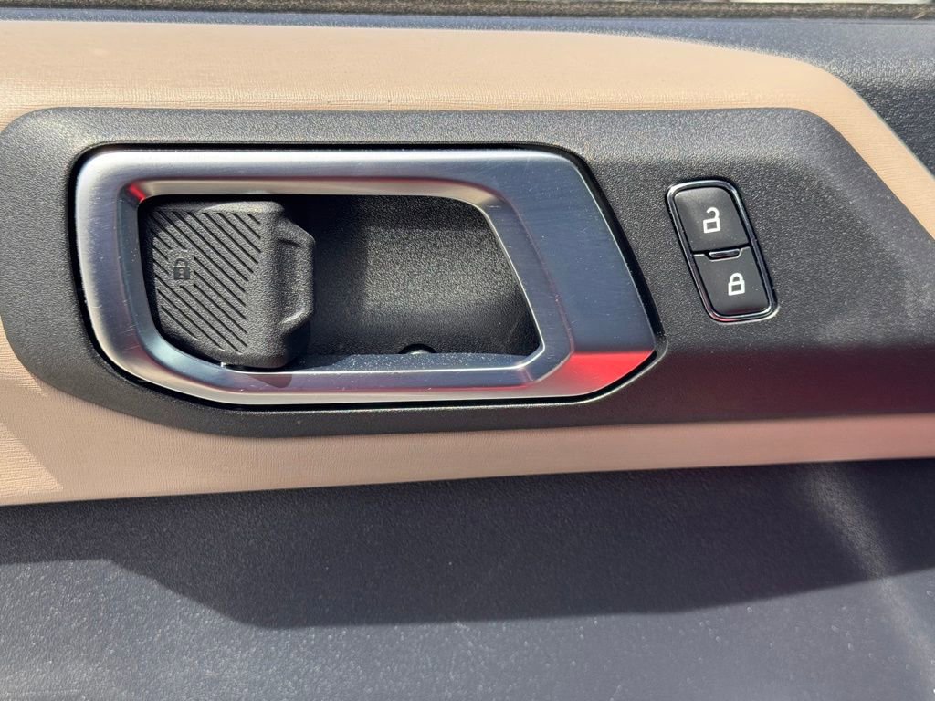 Certified 2022 Ford Bronco Wildtrak AWD/4WD image 16