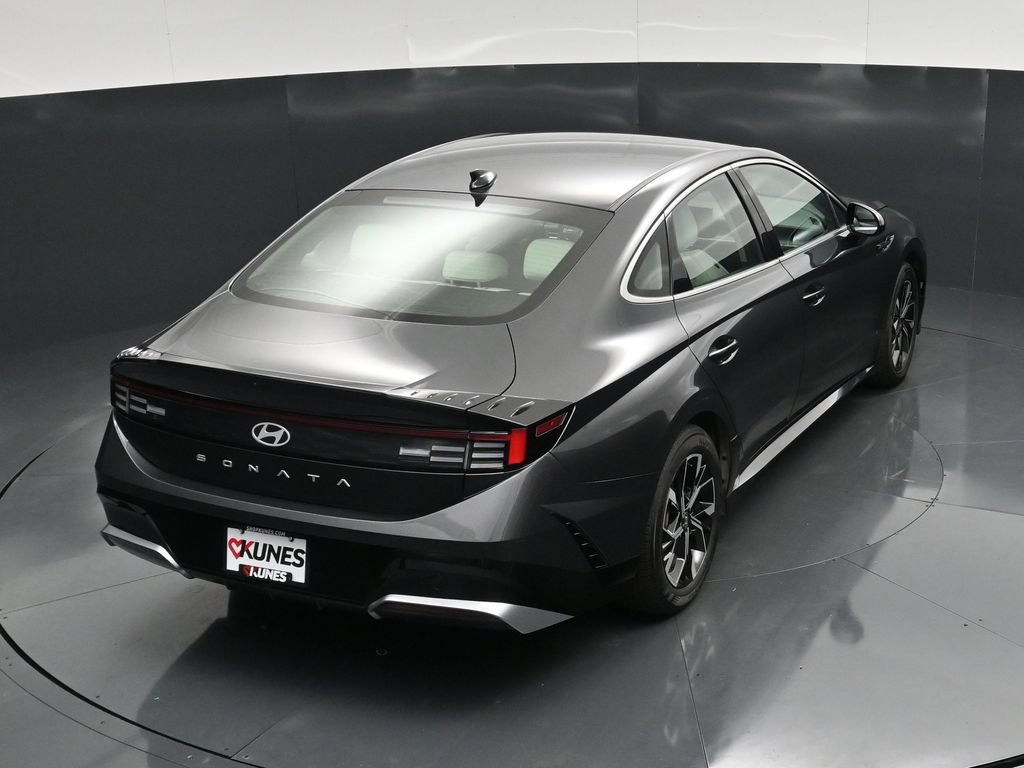Used 2025 Hyundai Sonata SEL FWD image 41