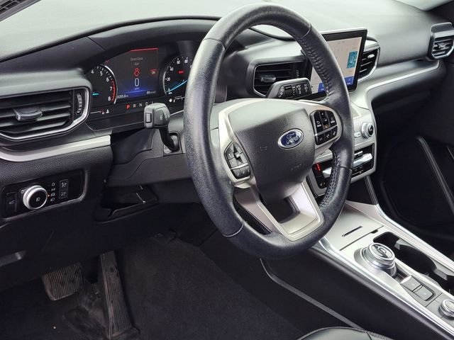Certified 2022 Ford Explorer XLT w/ Equipment Group 202A image 12