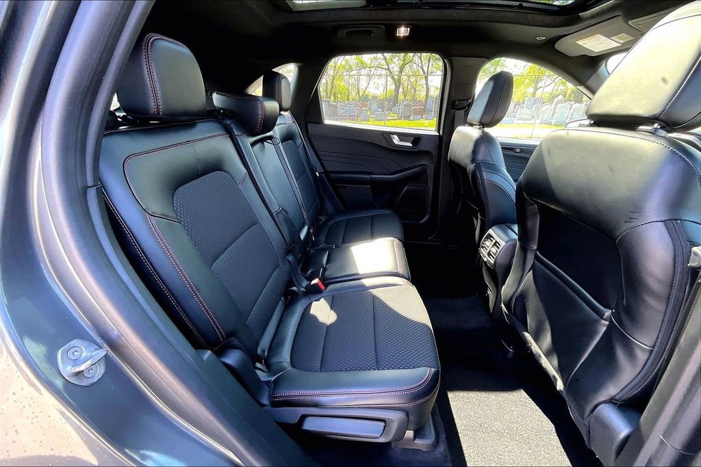 Certified 2023 Ford Escape ST-Line w/ Tech Pack #1 AWD/4WD image 26