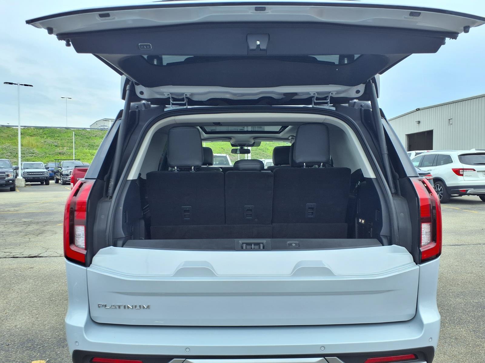 Certified 2025 Ford Expedition Platinum AWD/4WD image 18