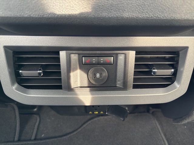 Certified 2025 Ford F350 Lariat w/ Chrome Package image 37