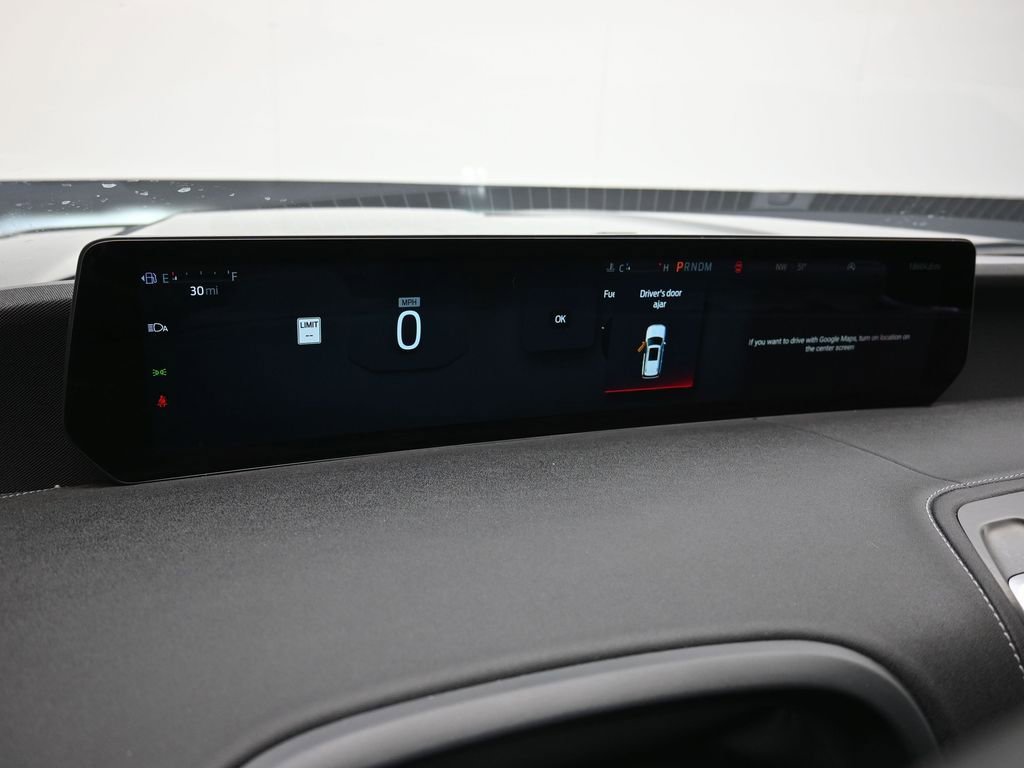 Certified 2025 Ford Expedition Max Platinum image 3