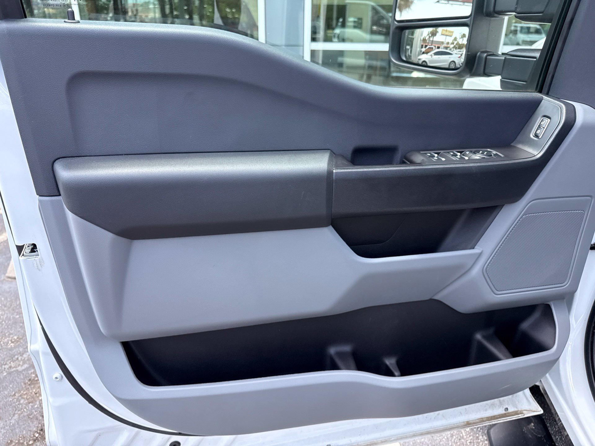 Certified 2025 Ford F350 XL AWD/4WD image 16