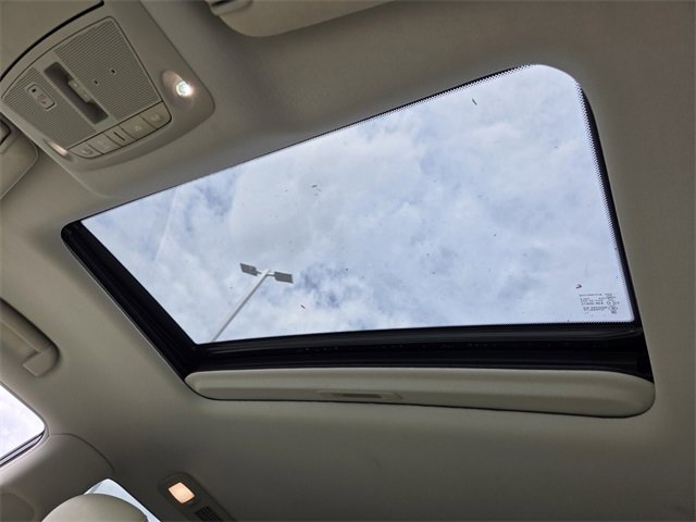 Used 2019 INFINITI QX80 Luxe w/ All-Season Package image 18